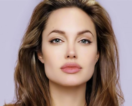 Angelina Jolie es la protagonista de "Maléfica"